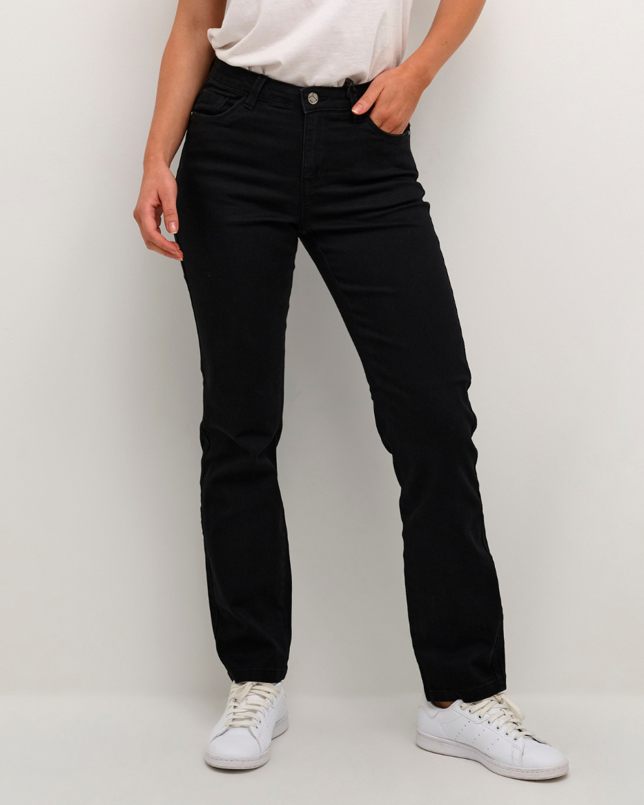 VICKY STRAIGHT JEANS